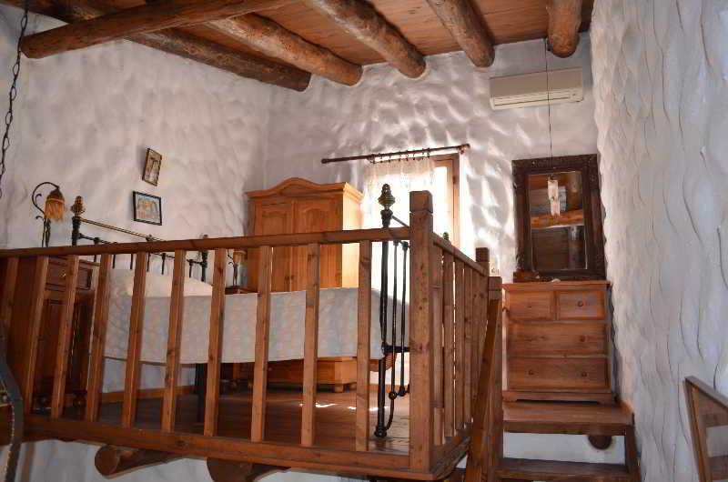 Viglatoras Traditionals Hotel